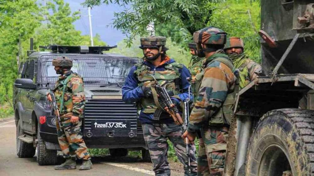 जम्मू-कश्मीर में सुरक्षाबलों के हाथ लगी बड़ी कामयाबी, मुठभेड़ में 5 आतंकी  ढेर - Gujarat Exclusive